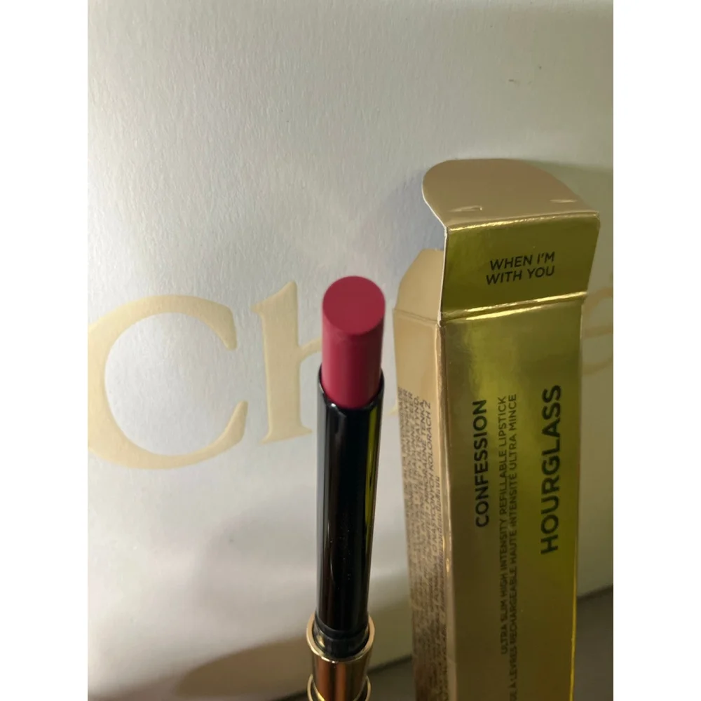 Hourglass Confession When I’m With U Lipstick
